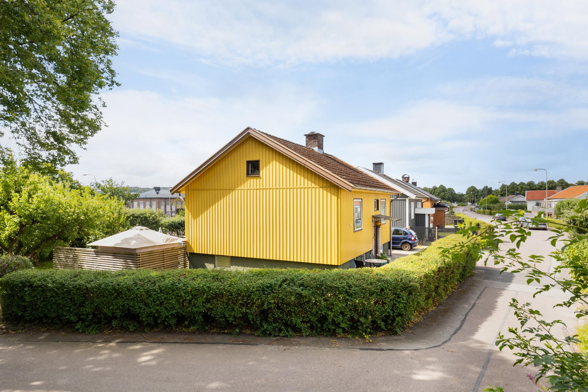 Charmig 40-talsvilla med härlig trädgård!