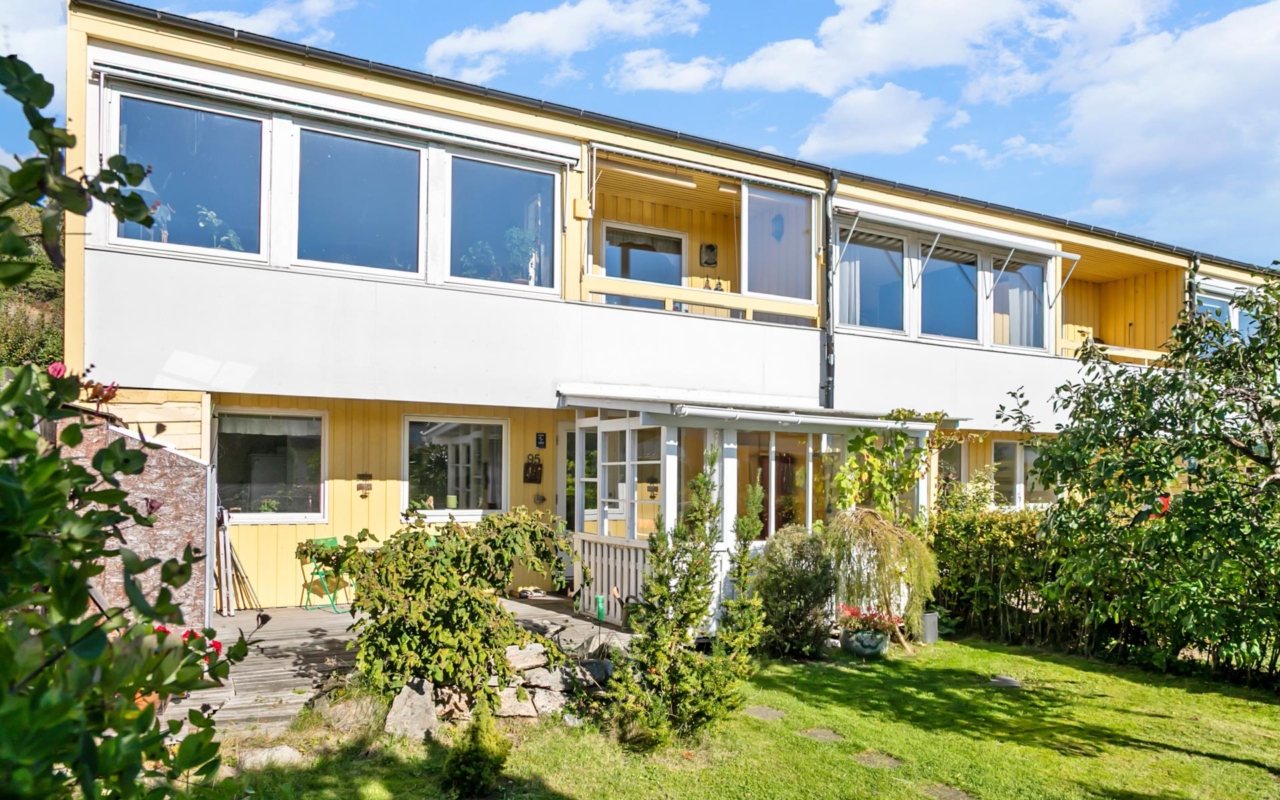 Cronestad Mäklarbyrå AB